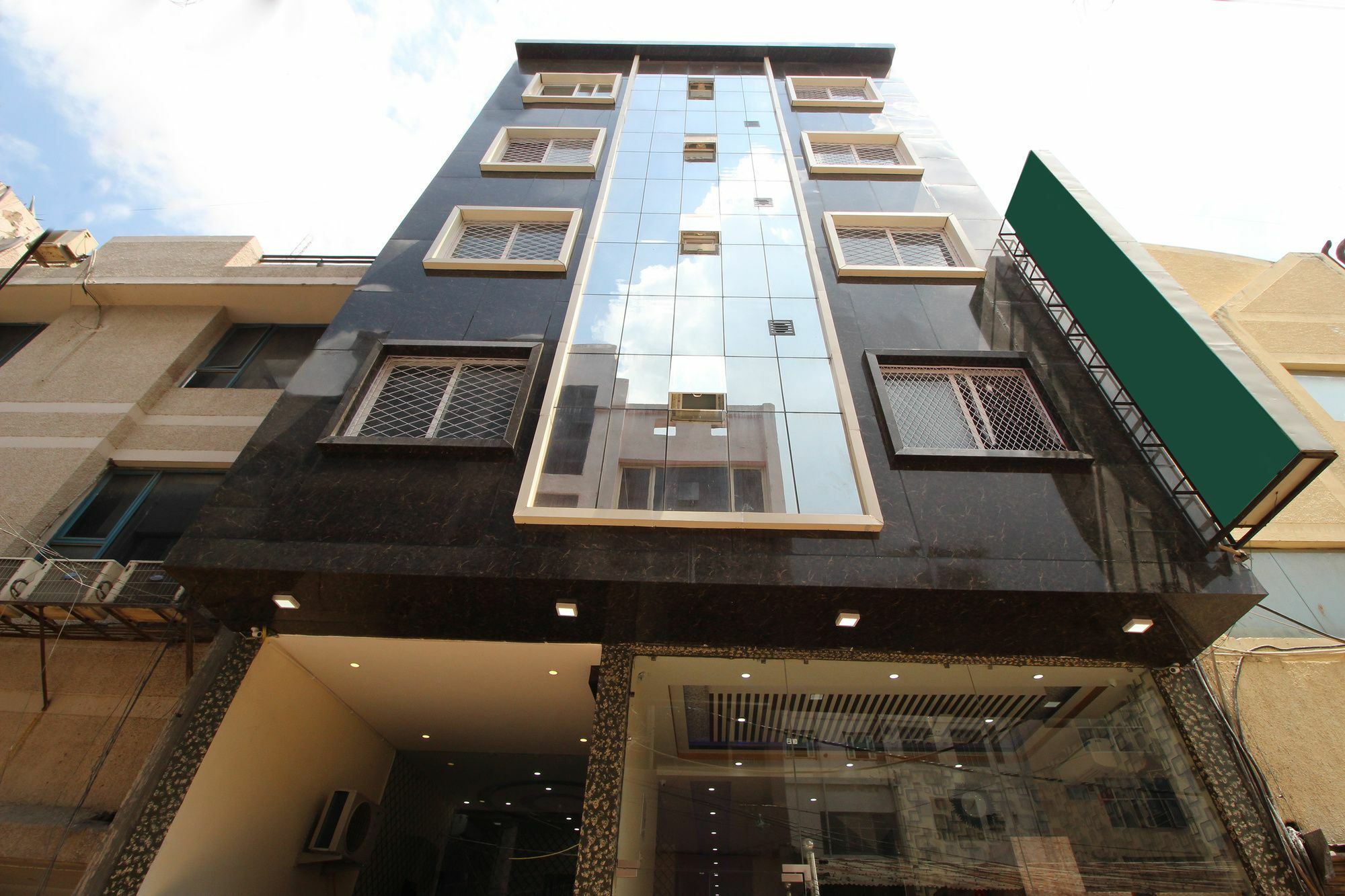 Airport Hotel Hsp New Delhi Exterior photo